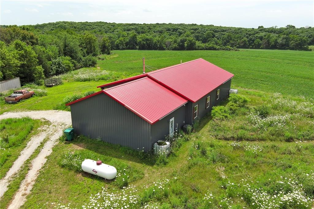 17487 Rogers Road Atchison, KS 66002 - Photo 8 of 51