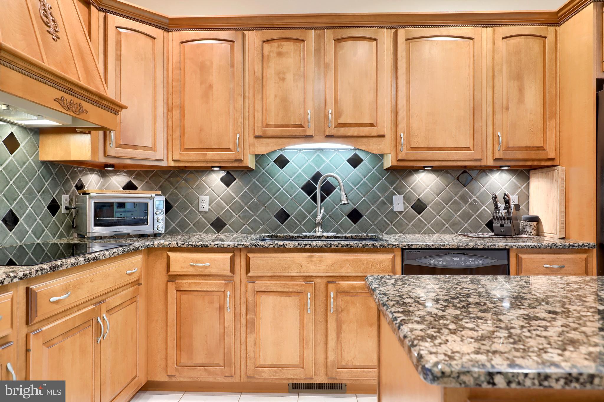 3688 Cimmeron Road York, PA 17402 - Photo 13 of 52 Gallery Image 13