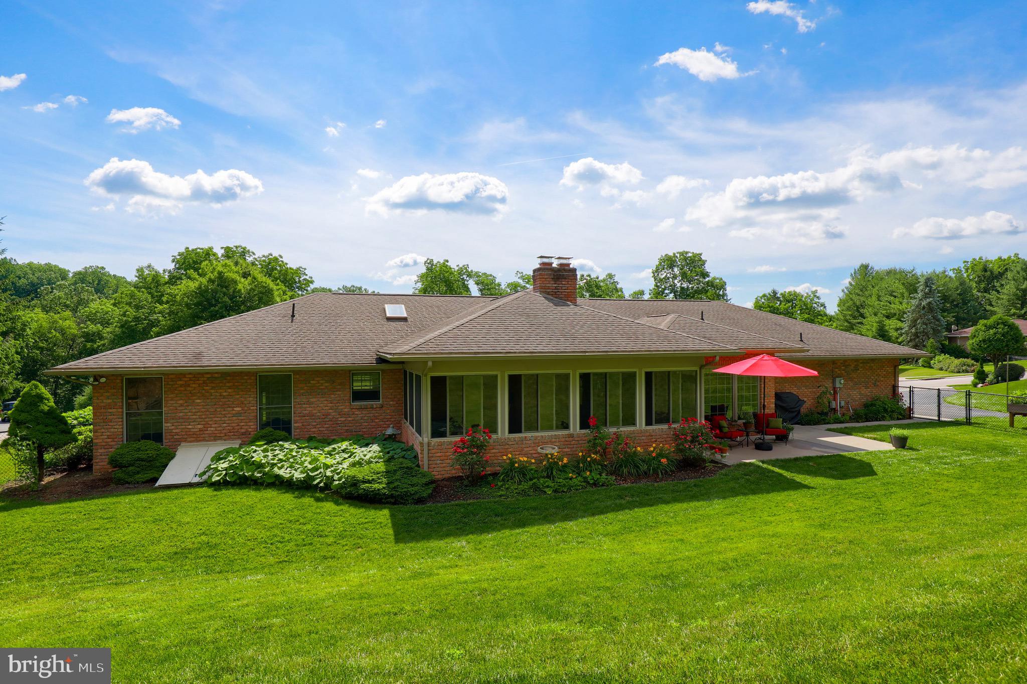 3688 Cimmeron Road York, PA 17402 - Photo 4 of 52 Gallery Image 4