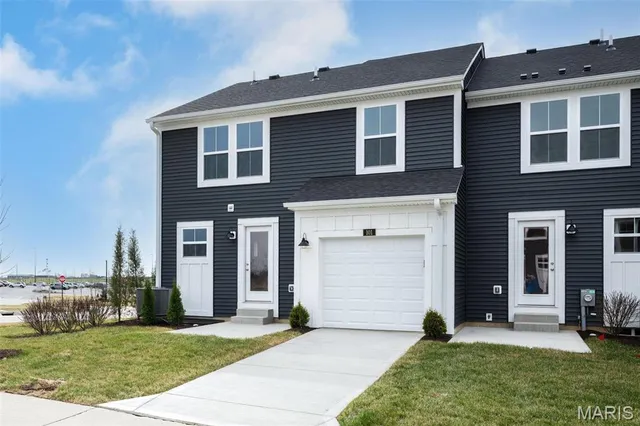 $316,900 | 101 Cardow Drive, Unit 169606, O'Fallon, MO 63368