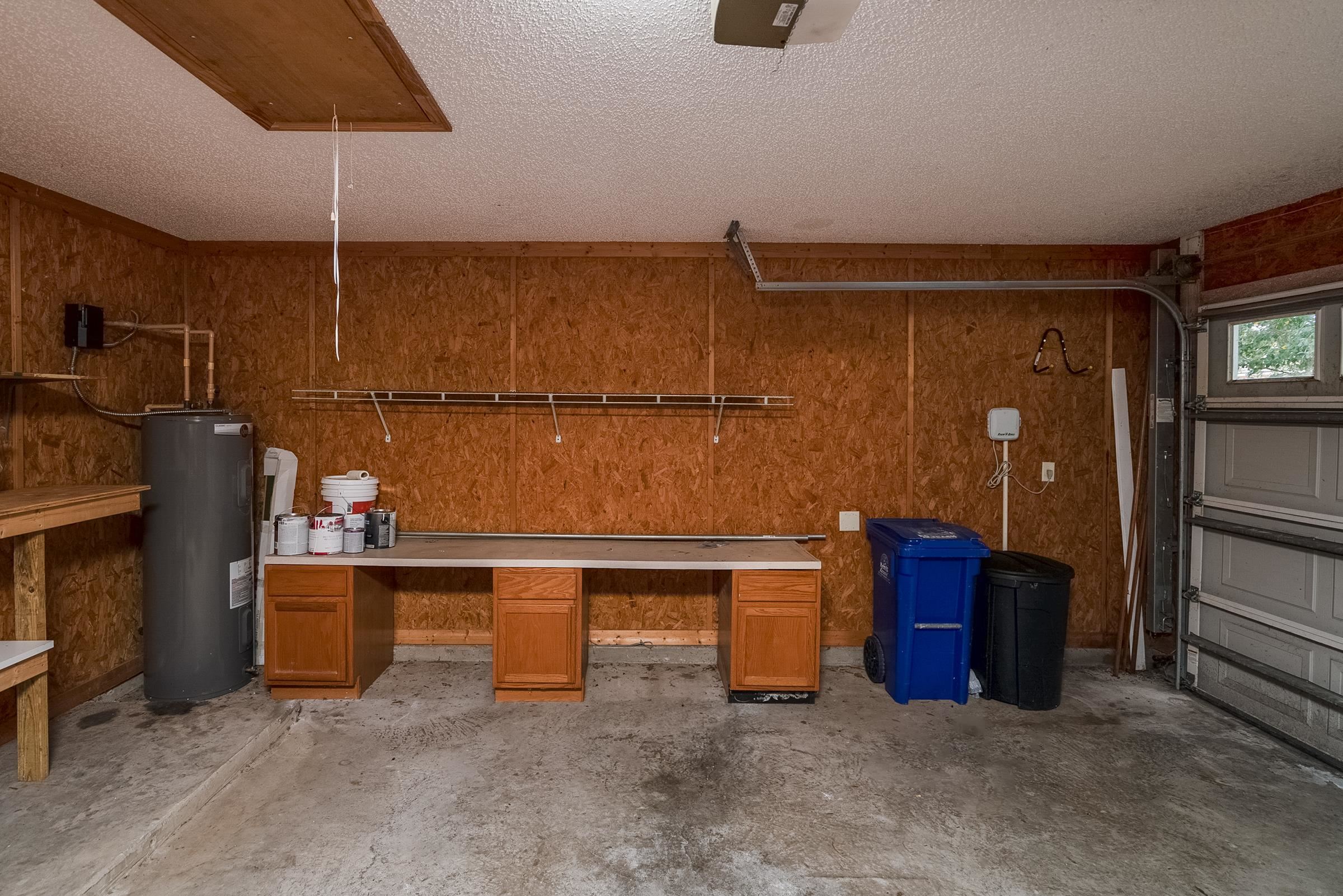 1732 South Summer Ridge Court St. Augustine, FL 32092 - Photo 39 of 42 a room with furniture