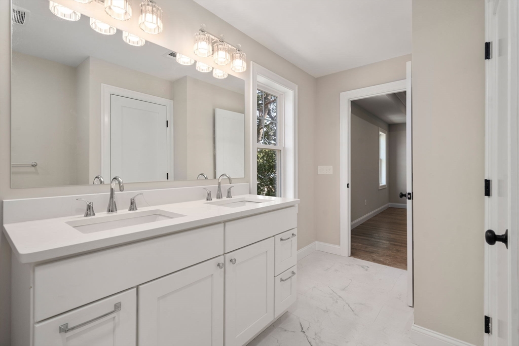 26 Danielles Way Worcester, MA 01606 - Photo 21 of 27