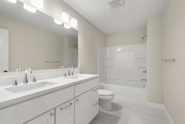 $549,900 | 26 Danielles Way, Worcester, MA 01606