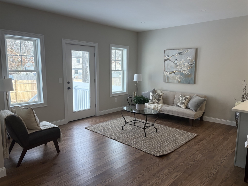 26 Danielles Way Worcester, MA 01606 - Photo 7 of 27