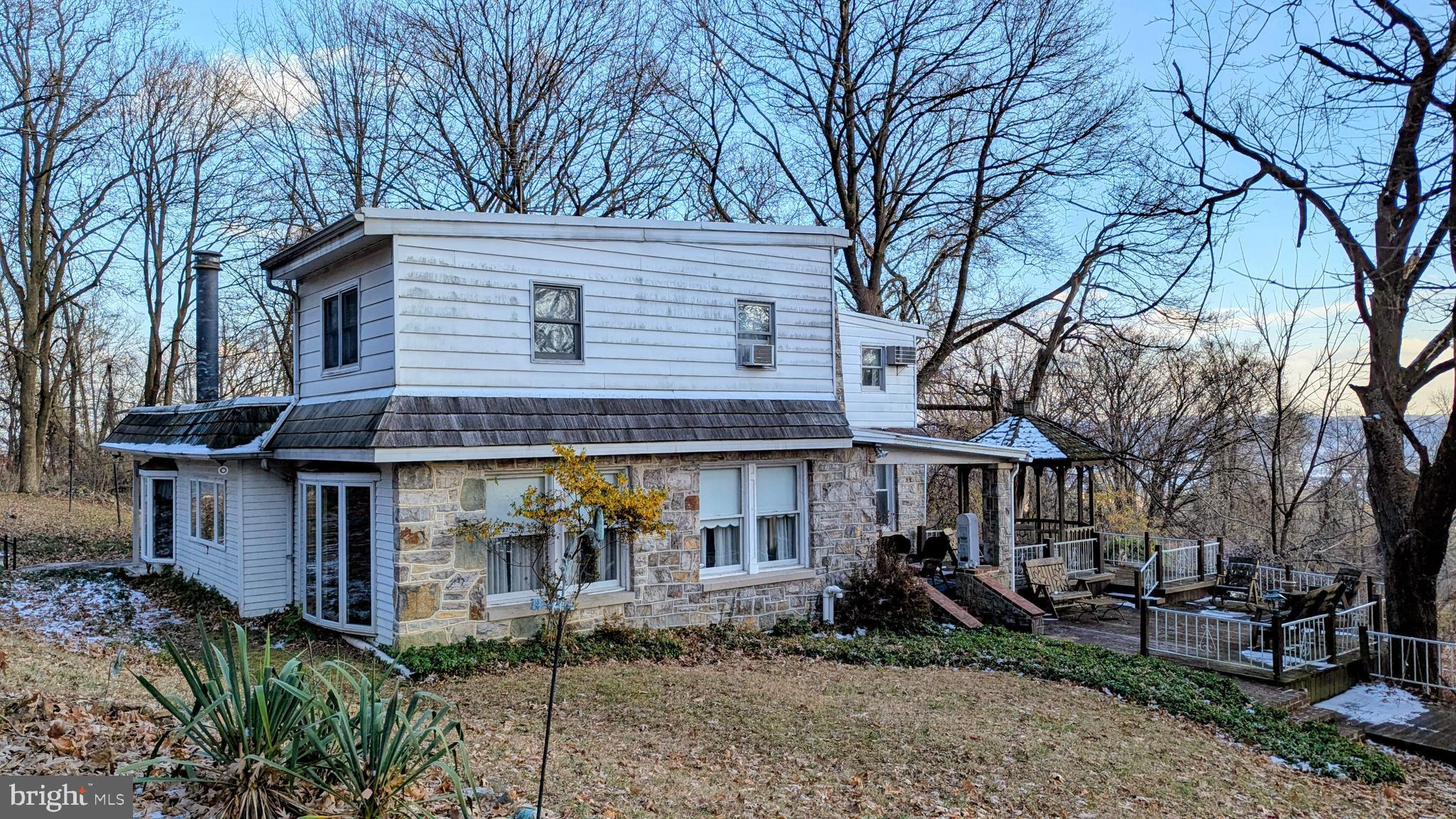 1987 Ridgewood Road York, PA 17406 - Photo 1 of 27 Gallery Image 1