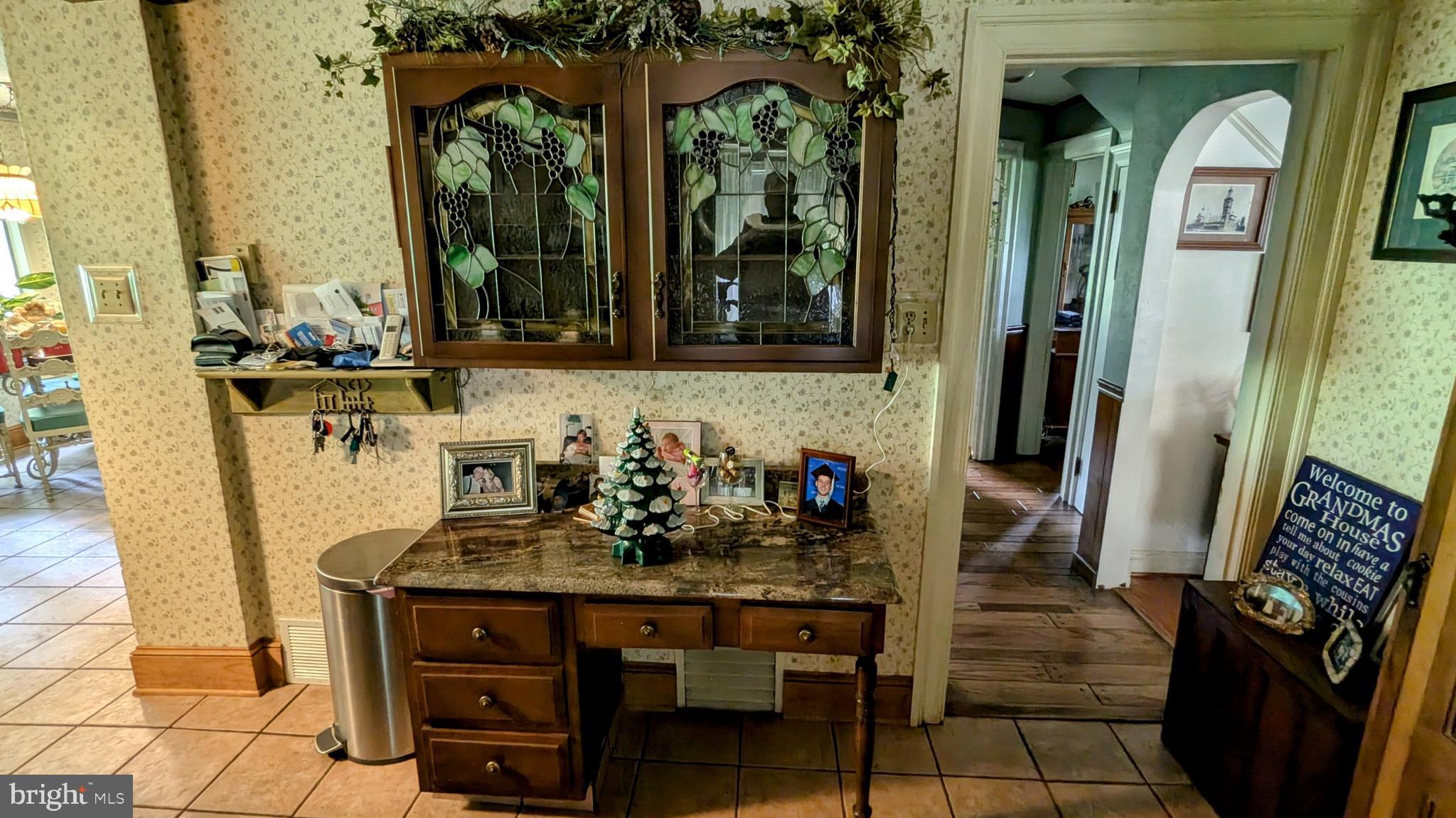 1987 Ridgewood Road York, PA 17406 - Photo 16 of 27 Gallery Image 16