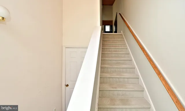 $1,950 | 122 Wheatsheaf Lane, Telford, PA 18969