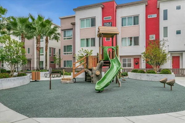 $999,888 | 428 Whistler Place, San Jose, CA 95123