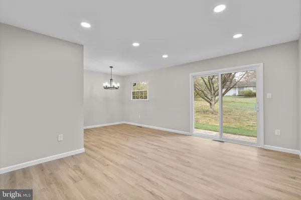 $645,000 | 24320 Log House Road, Gaithersburg, MD 20882