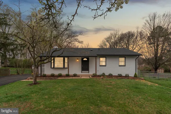 $645,000 | 24320 Log House Road, Gaithersburg, MD 20882