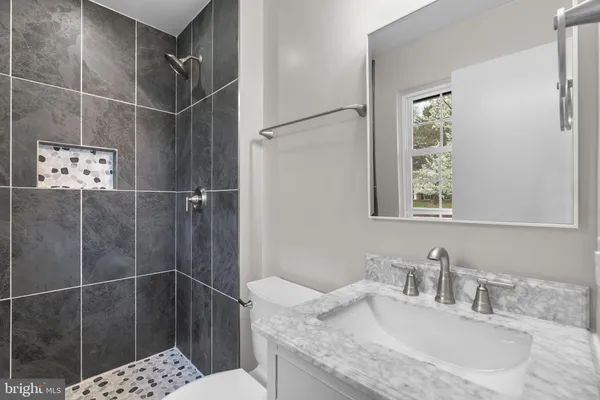 $645,000 | 24320 Log House Road, Gaithersburg, MD 20882