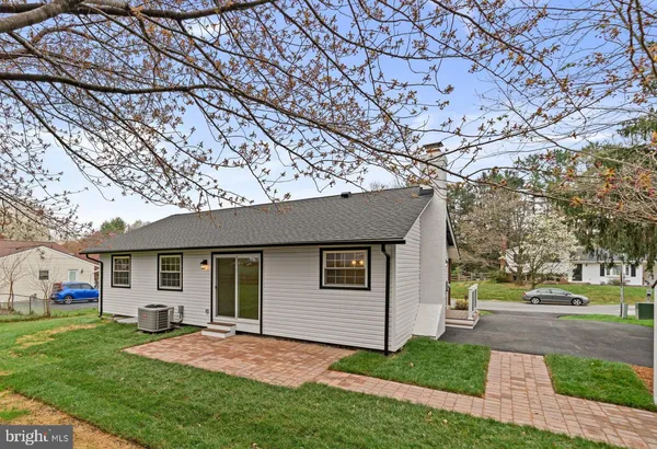 $645,000 | 24320 Log House Road, Gaithersburg, MD 20882