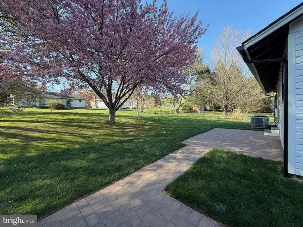 $645,000 | 24320 Log House Road, Gaithersburg, MD 20882