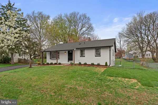 $645,000 | 24320 Log House Road, Gaithersburg, MD 20882