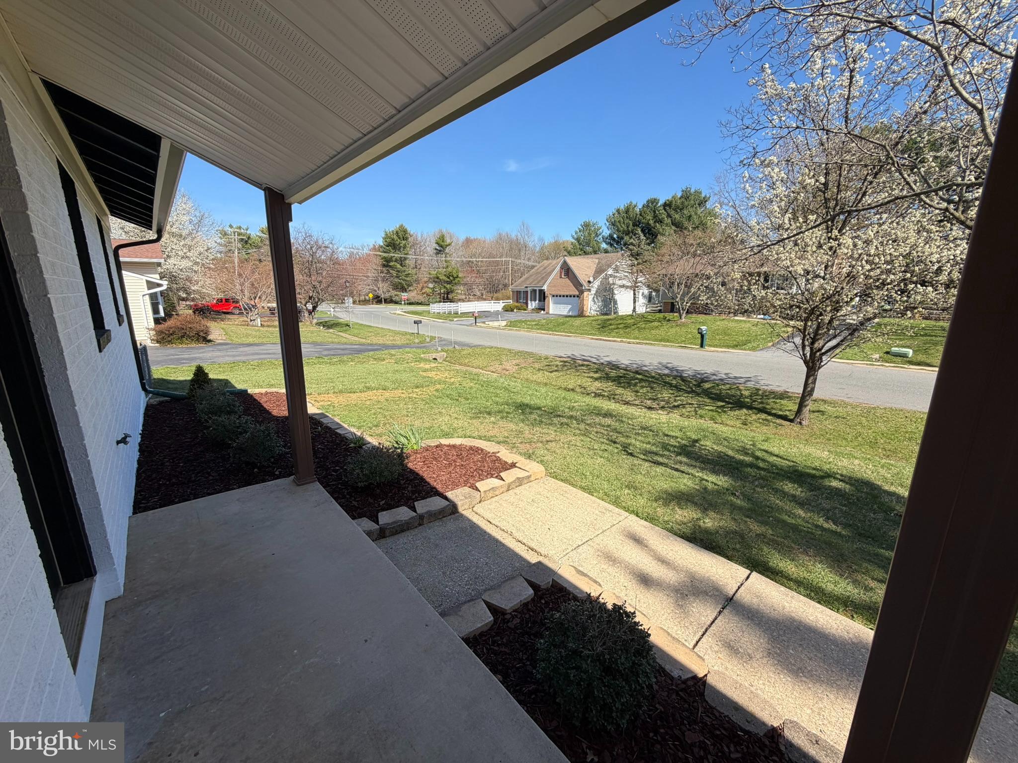 24320 Log House Road Gaithersburg, MD 20882 - Photo 7 of 51