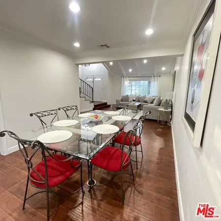 $1,100,000 | 11158 Newcastle Avenue, Granada Hills, CA 91344