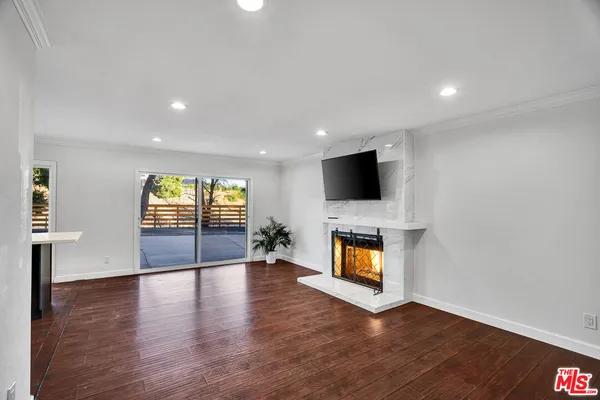 $1,100,000 | 11158 Newcastle Avenue, Granada Hills, CA 91344