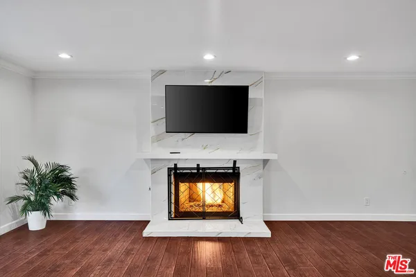 $1,100,000 | 11158 Newcastle Avenue, Granada Hills, CA 91344