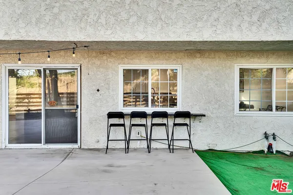 $1,100,000 | 11158 Newcastle Avenue, Granada Hills, CA 91344