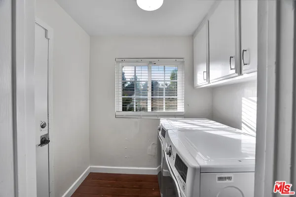 $1,100,000 | 11158 Newcastle Avenue, Granada Hills, CA 91344