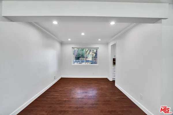 $1,100,000 | 11158 Newcastle Avenue, Granada Hills, CA 91344