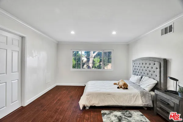 $1,100,000 | 11158 Newcastle Avenue, Granada Hills, CA 91344