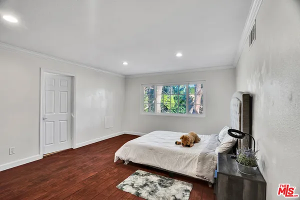 $1,100,000 | 11158 Newcastle Avenue, Granada Hills, CA 91344