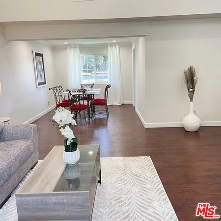 $1,100,000 | 11158 Newcastle Avenue, Granada Hills, CA 91344