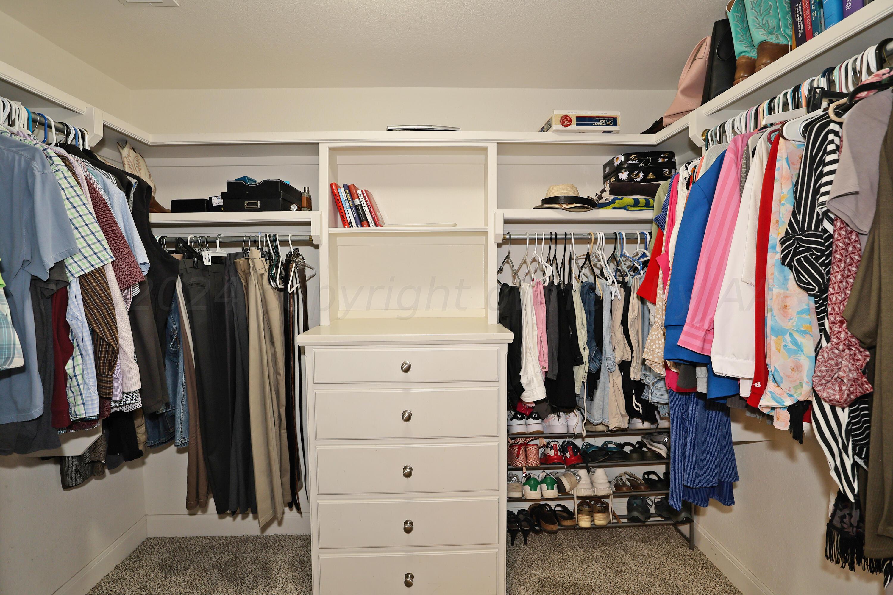 8614 Dallington Drive Amarillo, TX 79119 - Photo 17 of 32 Master Closet
