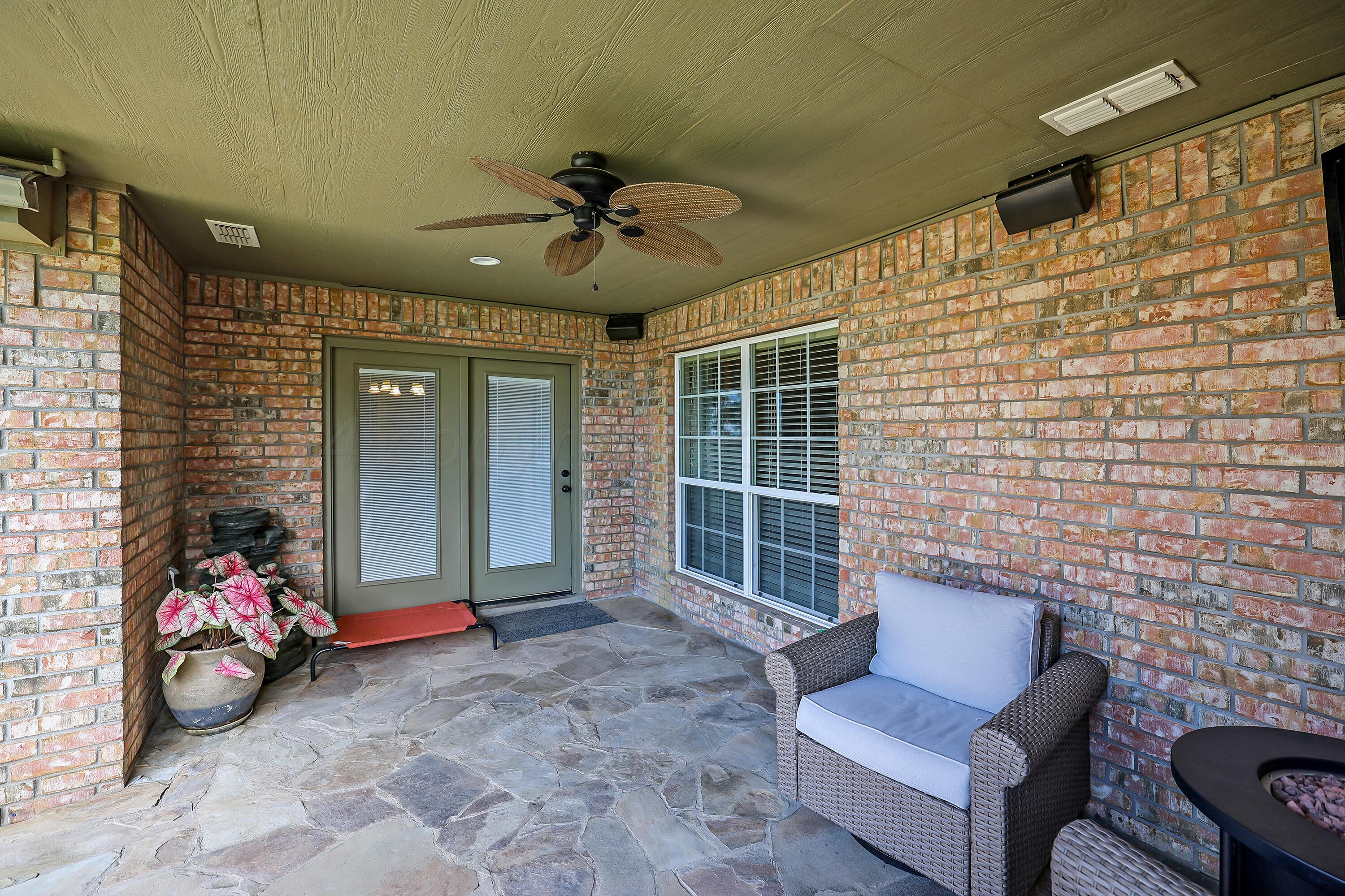 8614 Dallington Drive Amarillo, TX 79119 - Photo 26 of 32 Back Patio