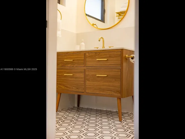 $1,398,000 | 11504 Northeast 6th Avenue, Miami, FL 33161