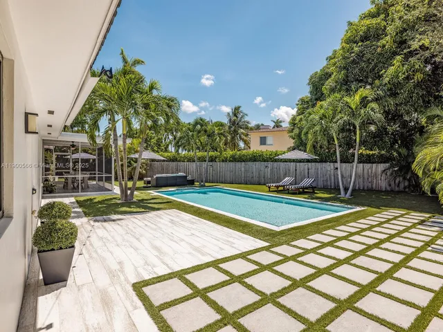 $1,398,000 | 11504 Northeast 6th Avenue, Miami, FL 33161