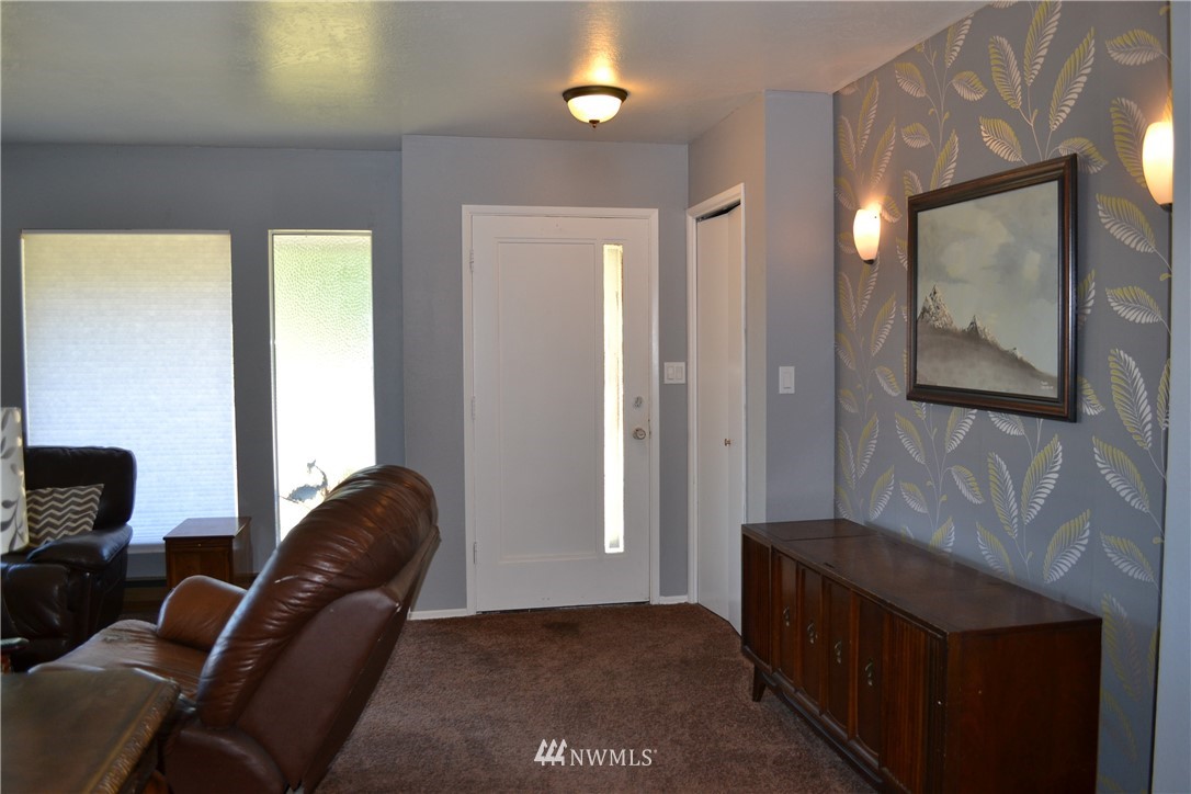 434 East Ahlvers Road Port Angeles, WA 98362 - Photo 6 of 24 Gallery Image 6