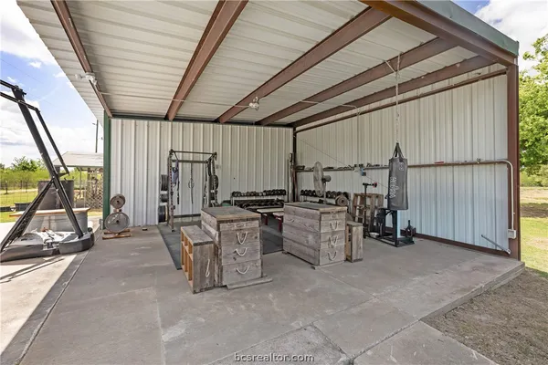 $550,000 | 6981 County Road 108, Iola, TX 77861