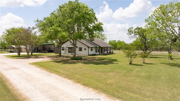 $550,000 | 6981 County Road 108, Iola, TX 77861