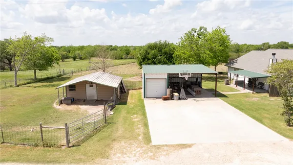 $550,000 | 6981 County Road 108, Iola, TX 77861