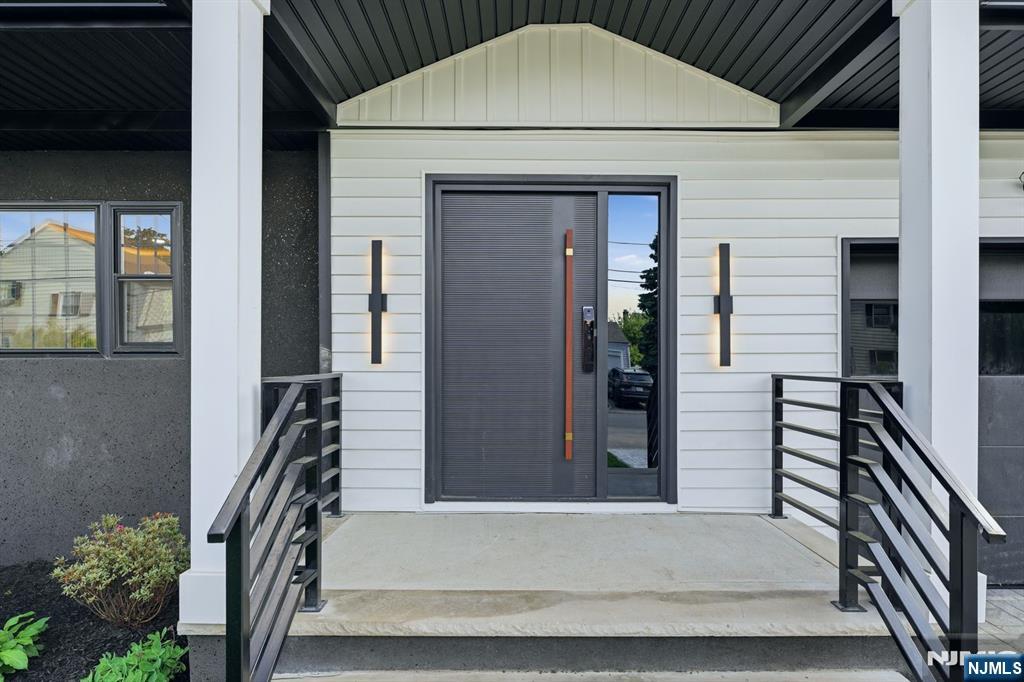 275 Longview Road Union, NJ 07083 - Photo 4 of 43