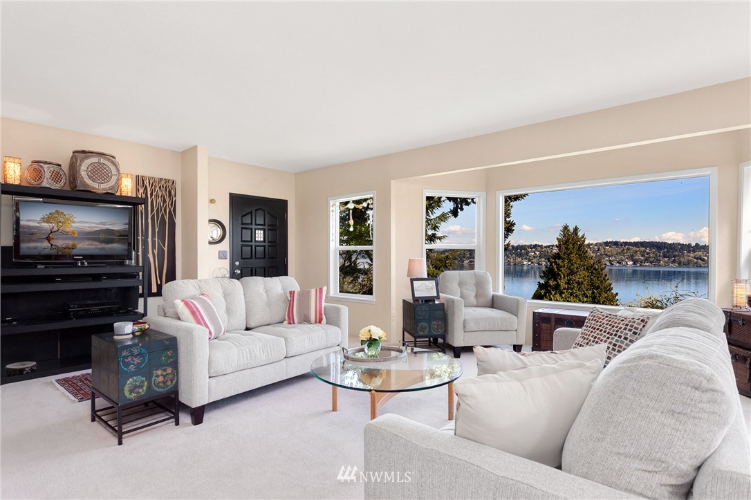 6419 South Norfolk Street Seattle, WA 98118 - Photo 2 of 25