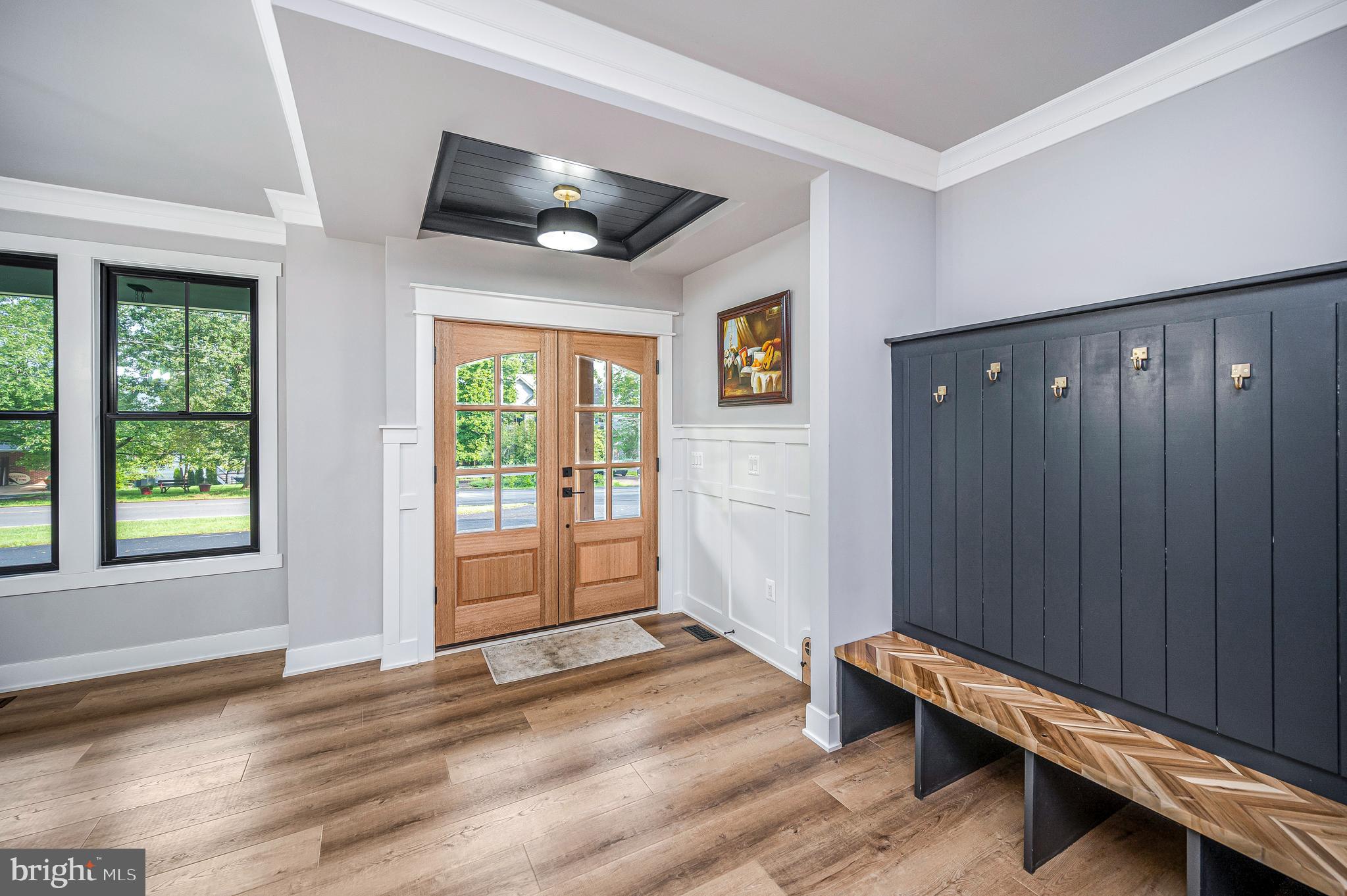 3200 Lakeview Parkway Locust Grove, VA 22508 - Photo 15 of 83 Foyer with fun and convenient hidden features ...
