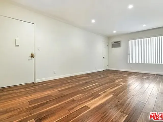 $2,699 | 1112 North Olive Drive, Unit F, West Hollywood, CA 90069