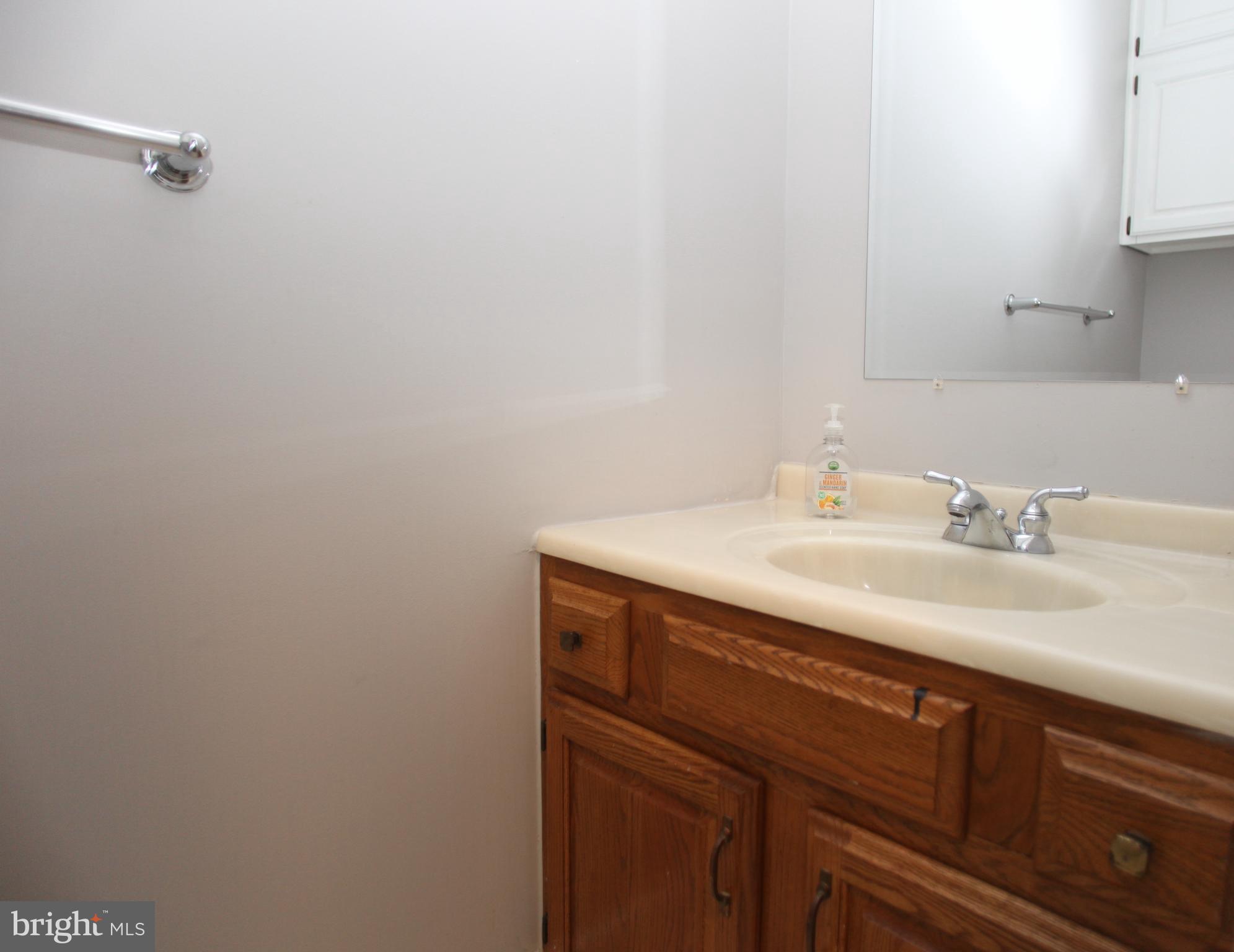 3637 Winfield Lane Northwest Washington, DC 20007 - Photo 4 of 18