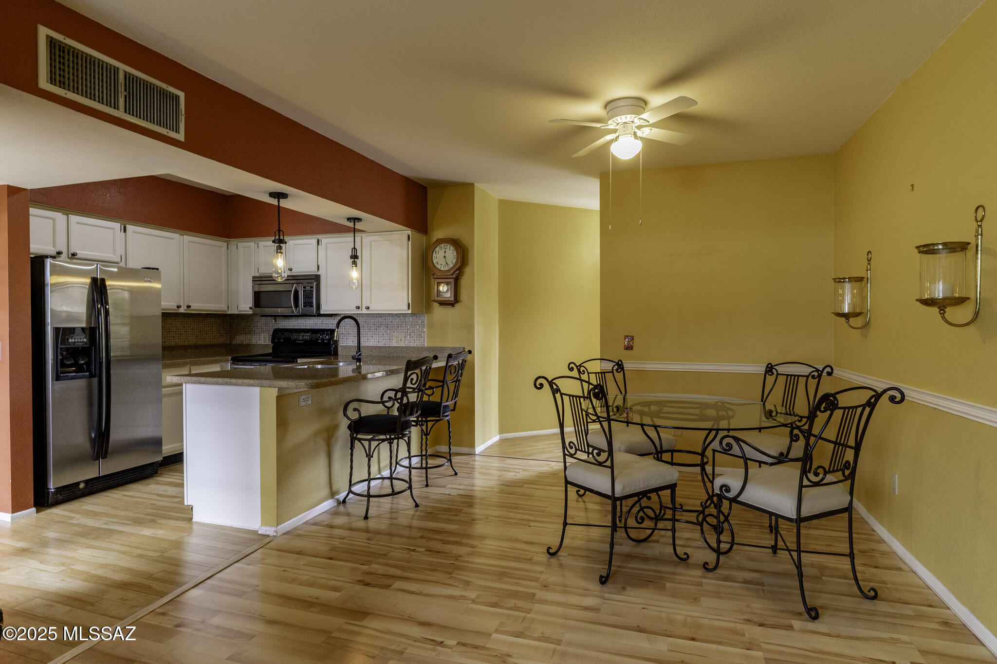 3690 North Country Club Road, Unit 1028 Tucson, AZ 85716 - Photo 4 of 17
