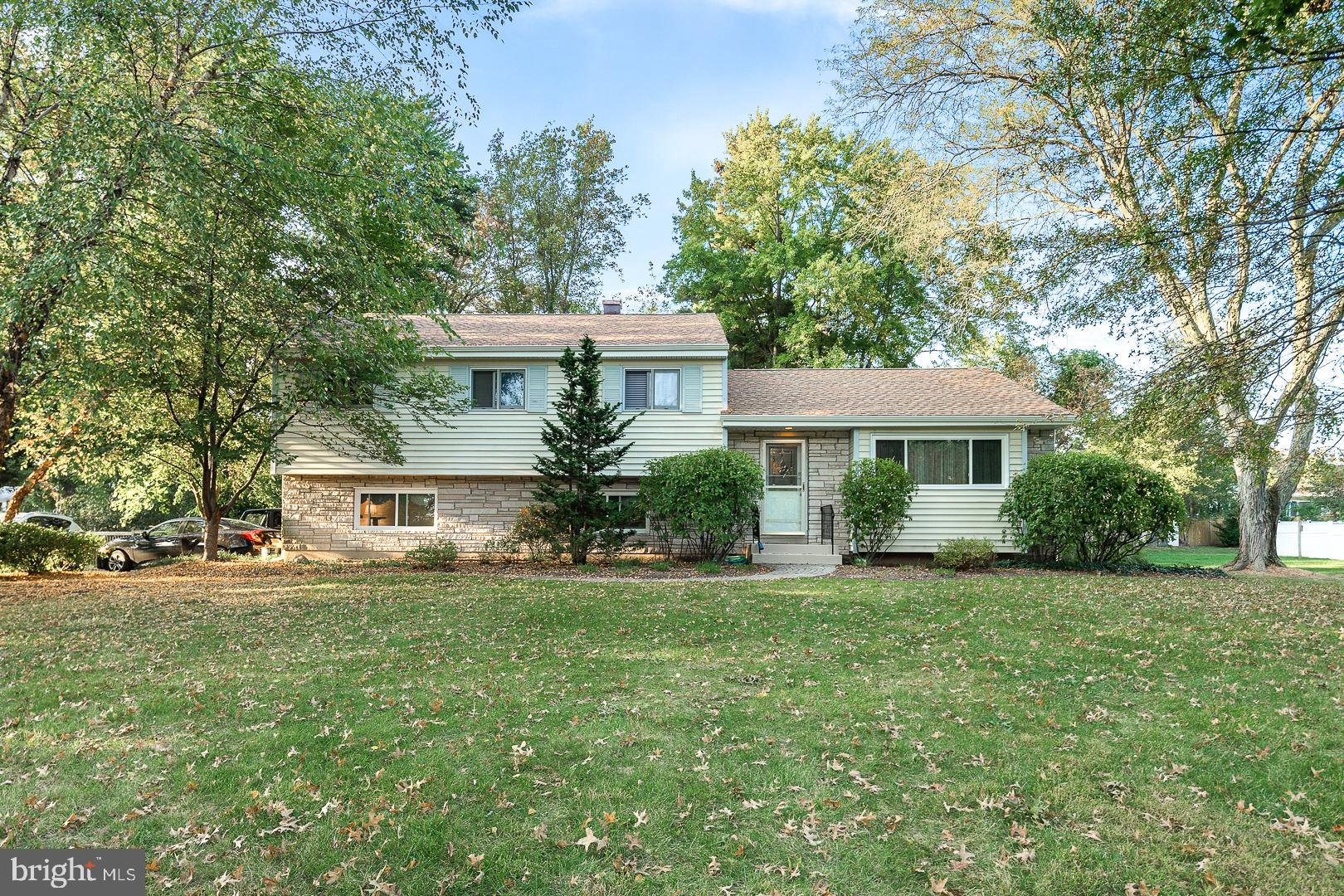 10 Bayberry Road Ewing, NJ 08618 - Photo 1 of 29 Lovely home on a spacious lot.