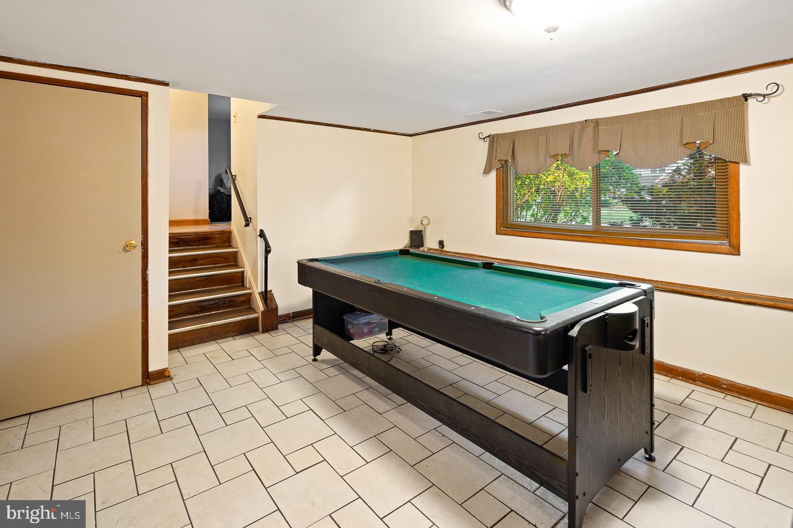 10 Bayberry Road Ewing, NJ 08618 - Photo 13 of 29 A fun game room!