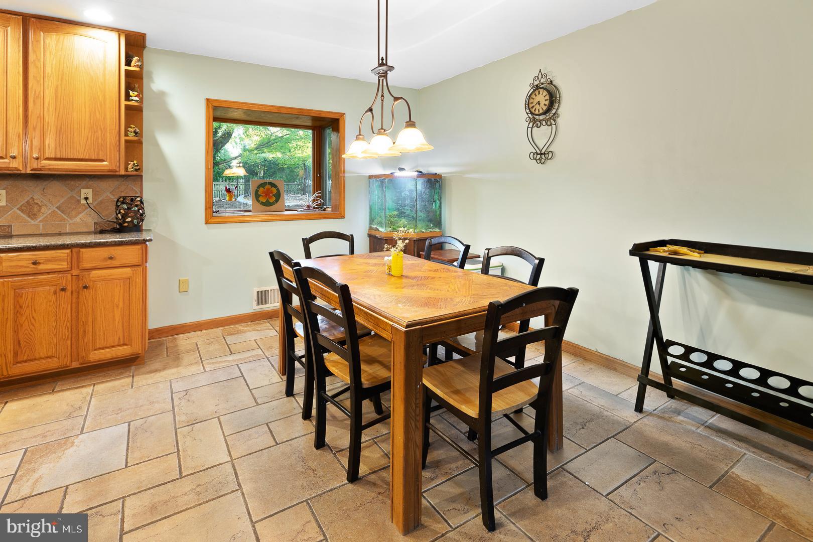 10 Bayberry Road Ewing, NJ 08618 - Photo 8 of 29 Kitchen dining area which adjoins the living room