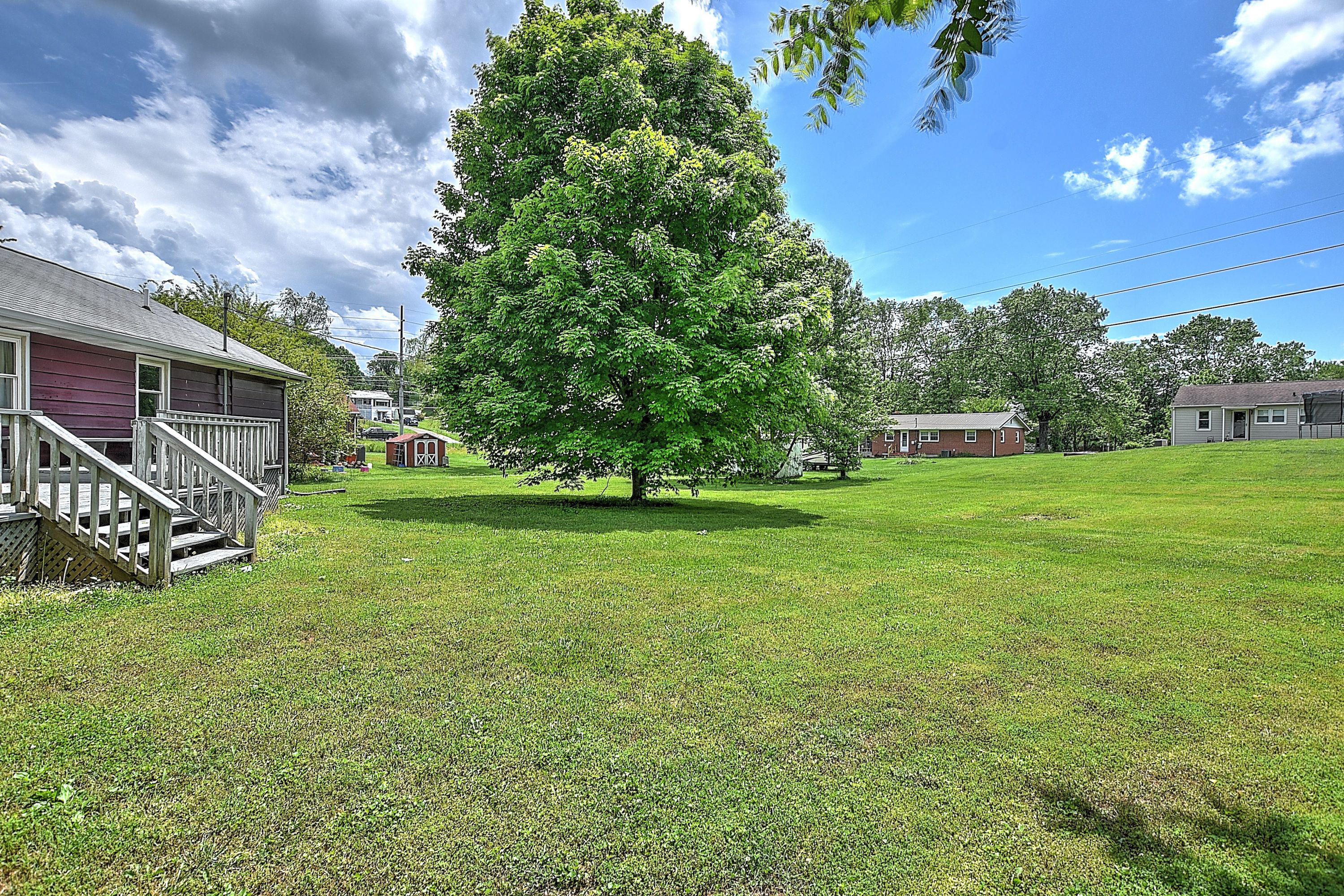 113 Keith Road Bristol, TN 37620 - Photo 5 of 34 113 Keith-29