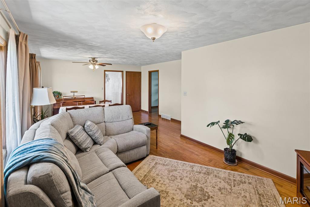 22805 Monke Road Mount Olive, IL 62069 - Photo 8 of 42