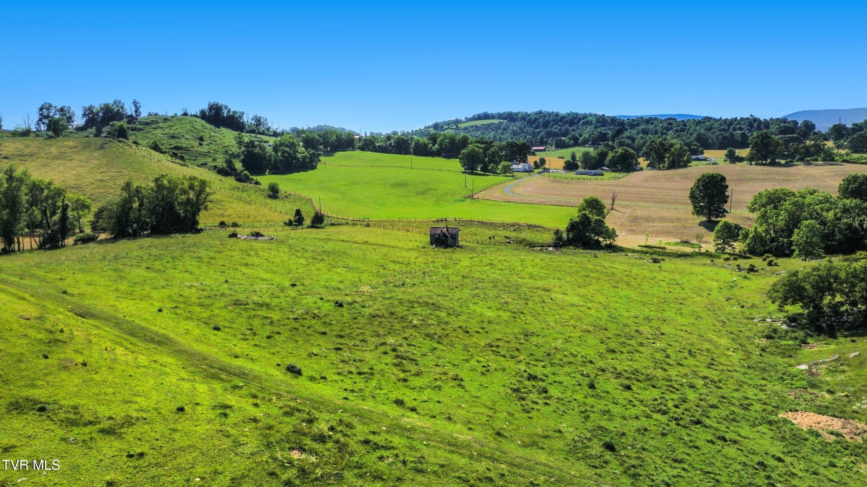 27363 Fudge Road Meadowview, VA 24361 - Photo 49 of 83 dji_fly_20260402_024302_941_178061150647