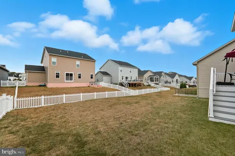 a house view with a outdoor space