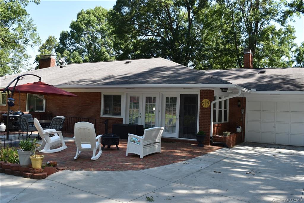 1000 Curve View Road Lincolnton, NC 28092 - Photo 3 of 40 Gallery Image 3